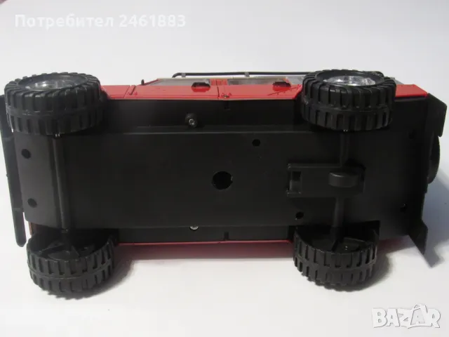 Много запазен Land Rover, около 1/18. Колекционерска количка, снимка 9 - Колекции - 49699041