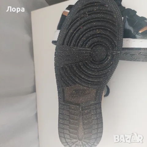 Дамски сникърси NIKE , снимка 5 - Маратонки - 49972962