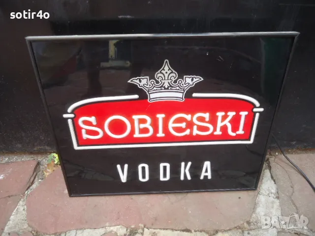 светеща реклама SOBIESKI VODKA, снимка 1