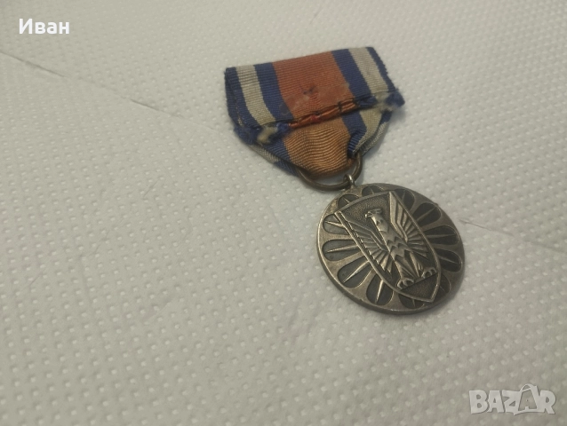 полска почетна значка „За заслуги в опазването на обществения ред“ , снимка 2 - Колекции - 51863180