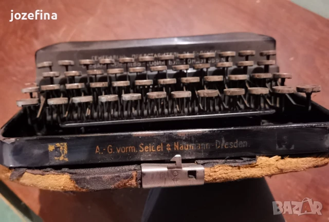 Антикварна печатаща машина Erika Naumann – 1940 г., снимка 10 - Антикварни и старинни предмети - 50830153