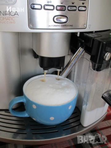 Кафеавтомат DeLonghi, снимка 5 - Кафемашини - 52401488