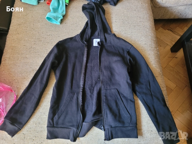 Продавам детски суичър, снимка 7 - Детски анцузи и суичери - 52688918