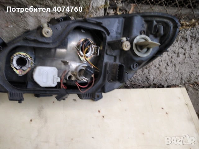 Десен фар Мерцедес вито, снимка 3 - Части - 52176979