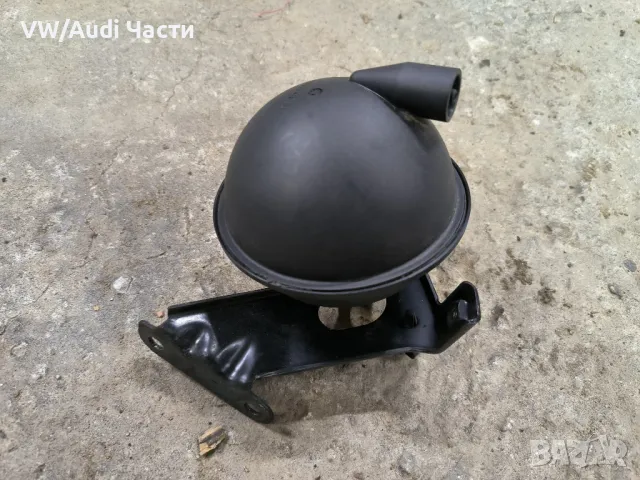 Вакуум резервоар за Голф 4 Ауди А3 Сеат Шкода 1.9ТДИ VW Golf 4 Audi A3 Seat Bora 1.9TDI 054129808, снимка 2 - Части - 48775632