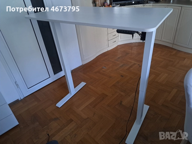 Бюро с регулируема височина, снимка 6 - Работни маси и бюра - 52790733
