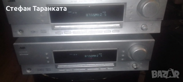 Усилвател със радио тунер JVC работят си