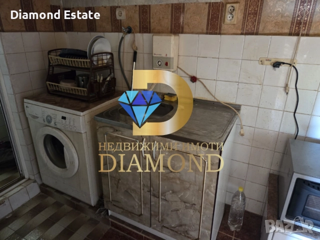 Къща с гараж в село Златна ливада, обл. Стара Загора, снимка 6 - Къщи - 51579254