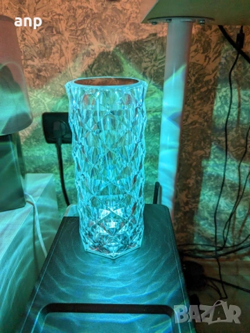 Кристална LED лампа Rose Diamond | Дистанционно и батерия, снимка 3 - Друга електроника - 53940450