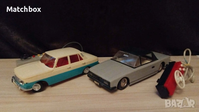 Стари играчки WARTBURG 353 DDR GDR PIKO ANKER 1/15 Lada 