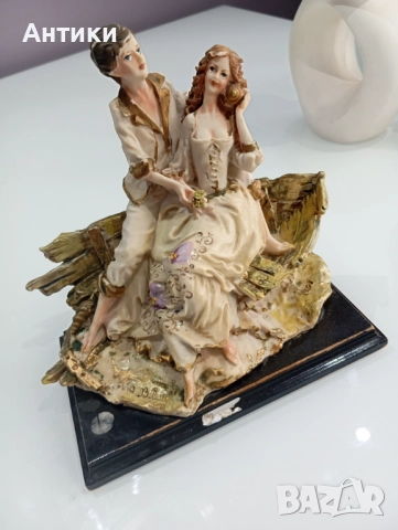 Стара порцеланова фигура Capodimonte колекционерска , снимка 4 - Статуетки - 52661332