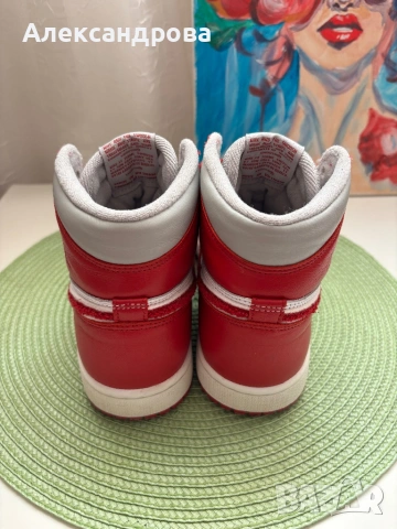 NIKE Спортни обувки W AIR JORDAN 1 RETRO HI OG, снимка 5 - Кецове - 53709627