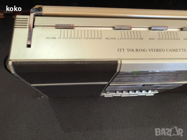 Ретро радио касетофон ITT, снимка 4 - Радиокасетофони, транзистори - 50711820