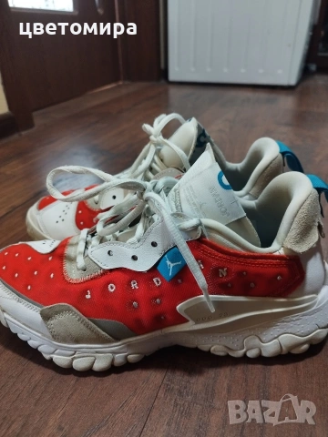 Nike air Jordan react номер 42.5, снимка 2 - Маратонки - 53229803