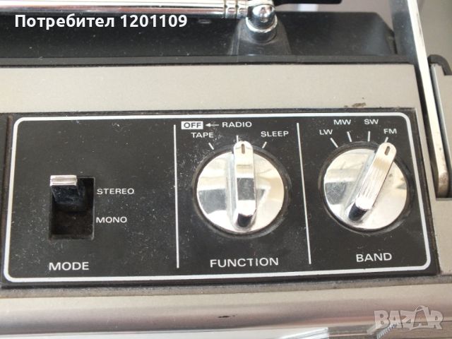 HITACHI TRK-8001KE, снимка 3 - Радиокасетофони, транзистори - 45209276