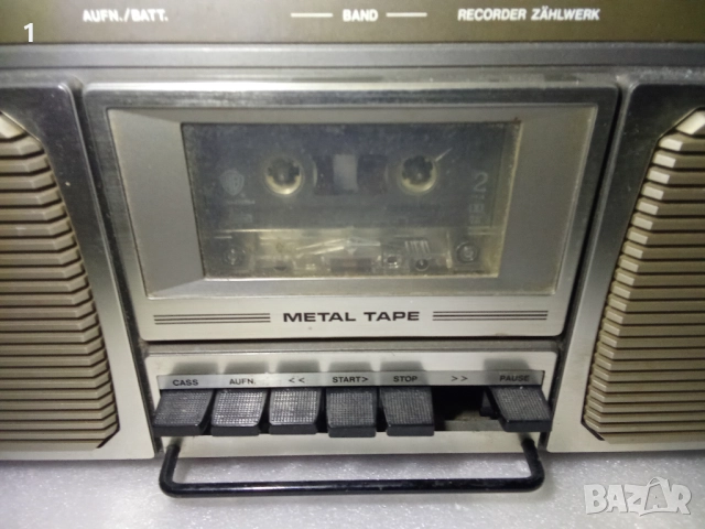 Радиокасетофон ITT, снимка 4 - Радиокасетофони, транзистори - 52012346