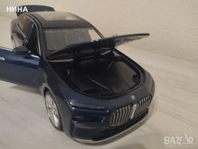 Метална количка  BMW i7 - 1/24 !!!, снимка 4 - Колекции - 48237627