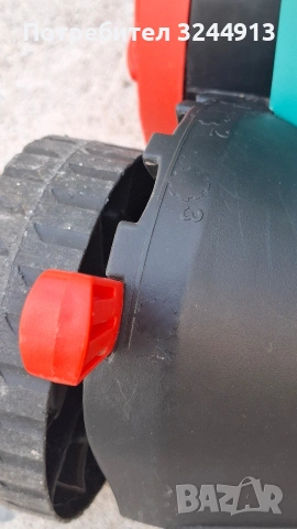 Електрически аератор BOSCH AVR1100 , снимка 6 - Градинска техника - 53683667