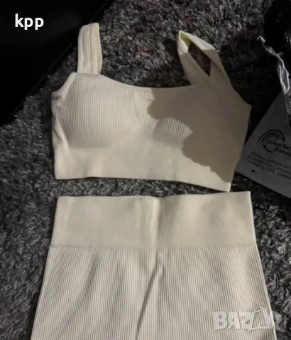 Сет бюстие и клин за спорт йога или ежедневие
По етикет М
Става за С и М
Еластичен
, снимка 9 - Клинове - 49936362