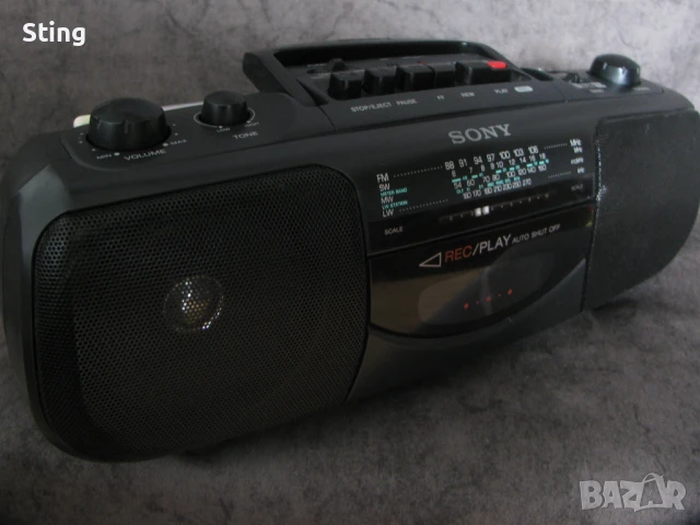 SONY CFS-E14L Радиокасетофон Супер Як, снимка 3 - Радиокасетофони, транзистори - 50506273