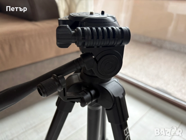Статив за камера Benro T800EX комплект с глава, снимка 3 - Чанти, стативи, аксесоари - 52628575