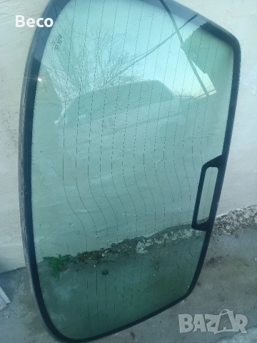 задно стъкло от Форд фиеста 