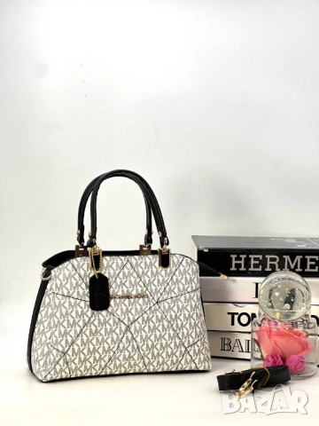 чанти Michael kors tote ➡️32cm⬆️20cm 🌟, снимка 2 - Чанти - 51782466