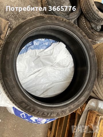 4 броя Michelin 235/45/20, снимка 2 - Гуми и джанти - 45861489