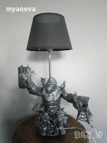 King Kong , Кинг Конг , авторска, бутикова лампа с екшън фигури. , снимка 3 - Настолни лампи - 50012384