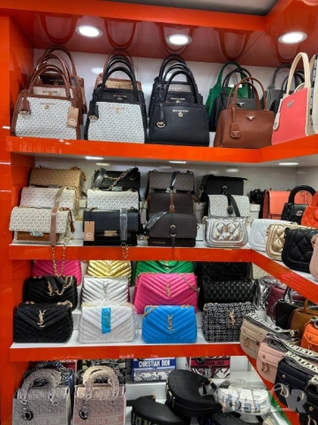 чанти guess chanel louis vuitton ysl saint laurent guess , снимка 10 - Чанти - 51040527