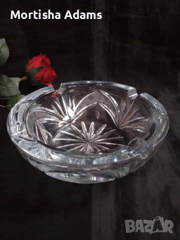 Кристален пепелник