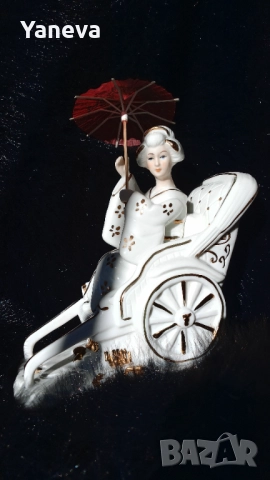 Корейска , vintage, порцеланова фигурка на дама с чадър в рикша. , снимка 2 - Статуетки - 52927555