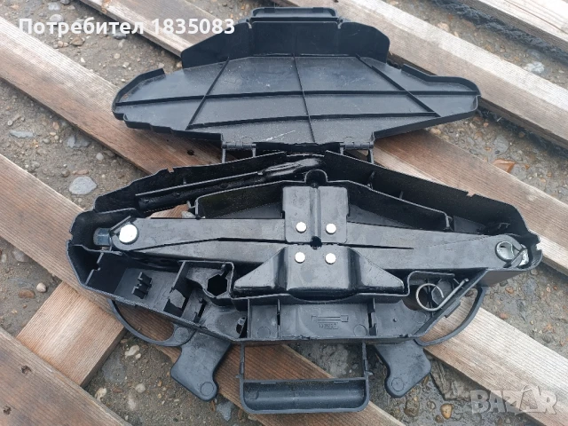 Оригинален крик Renault Trafic, Opel Vivaro