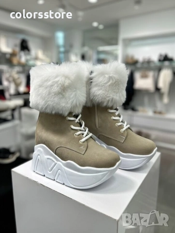 Боти на платформа - бежов велур с бял пух и бяло ходило - BPH1 , снимка 2 - Дамски боти - 53422511