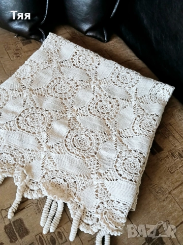 Плетена на една кука покривка за диван , снимка 7 - Покривки за легло - 51504787