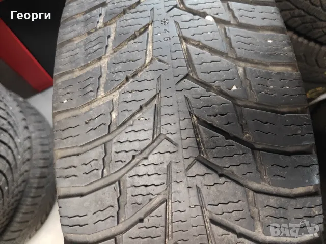 2бр. зимни гуми 235/65/16C Nokian, снимка 1 - Гуми и джанти - 47679644