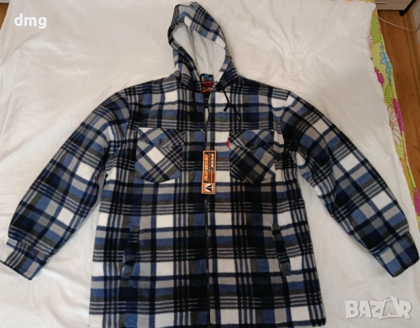 Мъжко яке с качулка и подплата, тип „дървосекач“