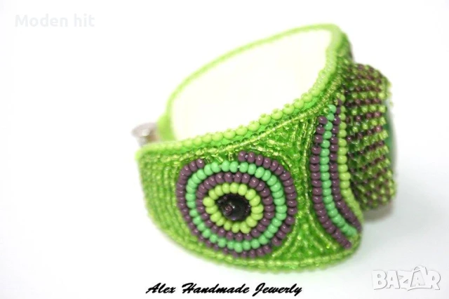 Ръчна изработка. Гривна бродерия с мъниста в свежи цветове., снимка 4 - Гривни - 50827668