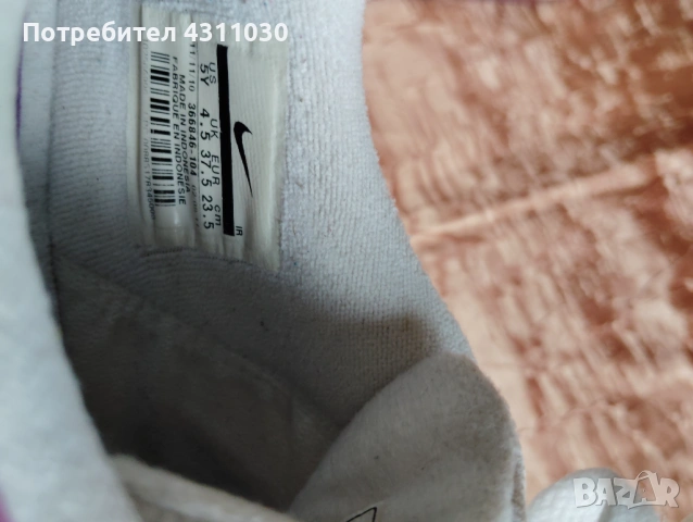 Дамски маратонки NIKE 37.5 номер, снимка 7 - Маратонки - 53377681