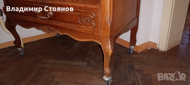 Дървен шкаф на колела (дърворезба), снимка 4 - Шкафове - 50703409