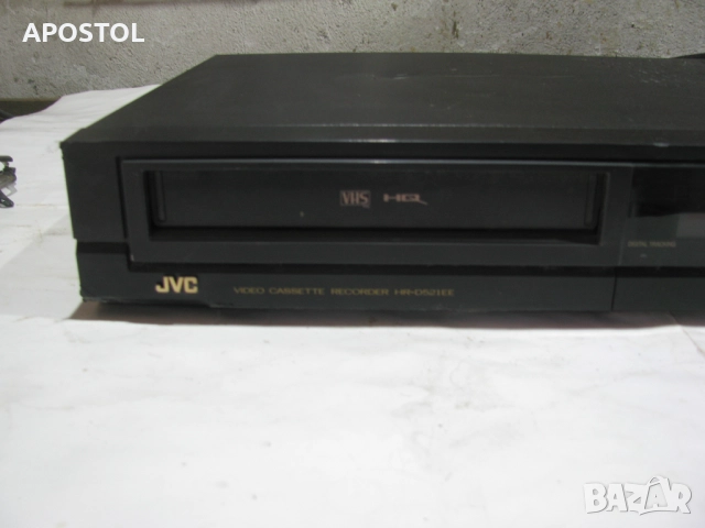 видео-JVC Video Cassette Recorder HR-D521EE 