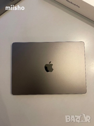 Macbook Pro M4 Pro chip 24GB RAM/512GB SSD