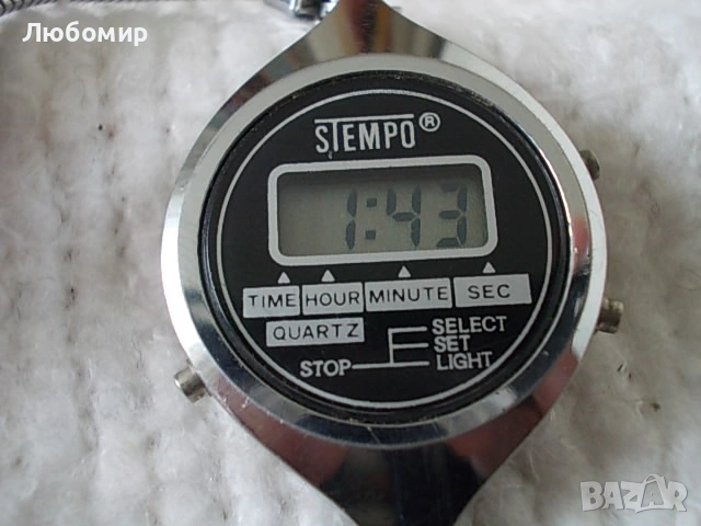 Дамски часовник STEMPO, снимка 2 - Антикварни и старинни предмети - 53924766