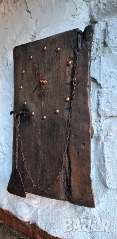 Стенен Часовник Старо Дърво с Огрибка-Арт Акцент с Характер, снимка 3 - Стенни часовници - 52617897