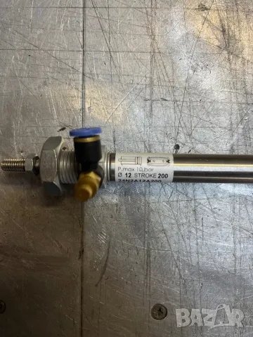 Пневматичен цилиндър 200мм