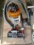 Продавам прахосмукачка Dyson DC52 ., снимка 2