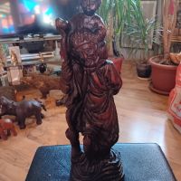 дървена статуетка, снимка 2 - Подаръци за имен ден - 45339692