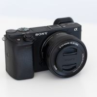 Фотоапарат Sony Alpha a6400 комплект, снимка 5 - Фотоапарати - 45177988