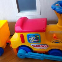 Електрическо влакче на релси Radiloco, снимка 1 - Електрически играчки - 45333631
