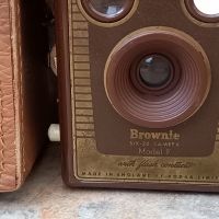 Четири стари фотоапарата, снимка 5 - Антикварни и старинни предмети - 45180900